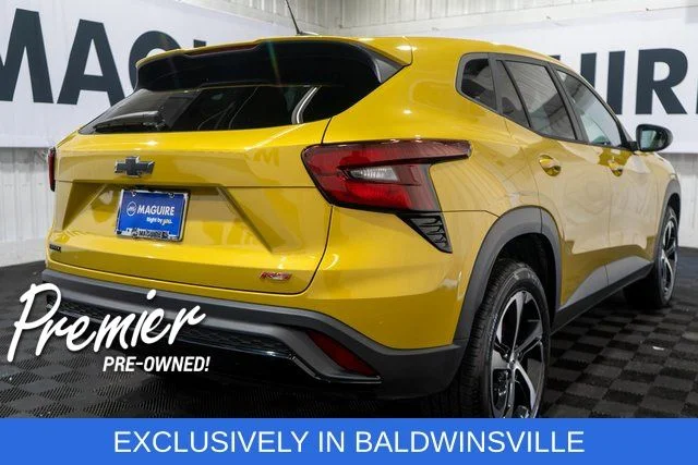 Used 2024 Yellow Chevrolet 1RS image 5