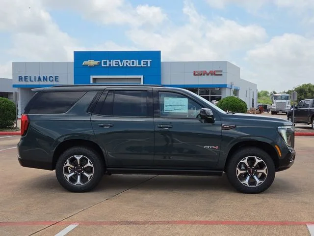 2026 GMC Yukon AT4 Ultimate - Photo 7