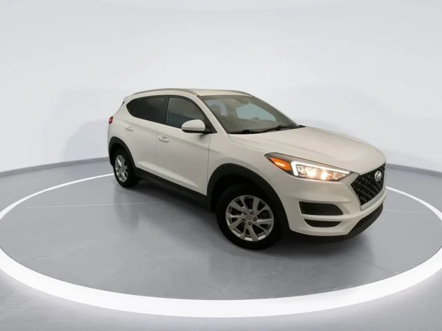 Used 2021 White Hyundai Value image 6
