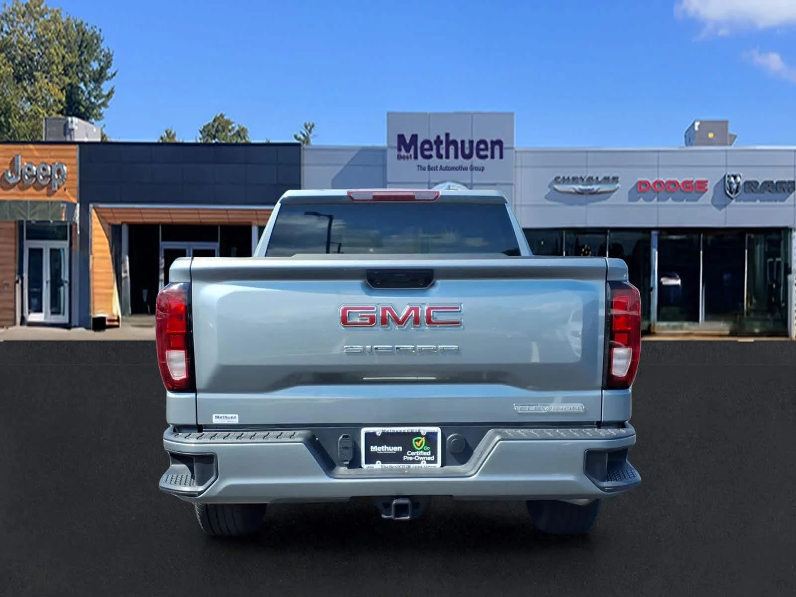 Used 2024 Sterling Metallic GMC Elevation image 5