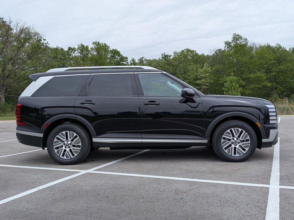 New 2026 Black Hyundai SEL 7P image 8