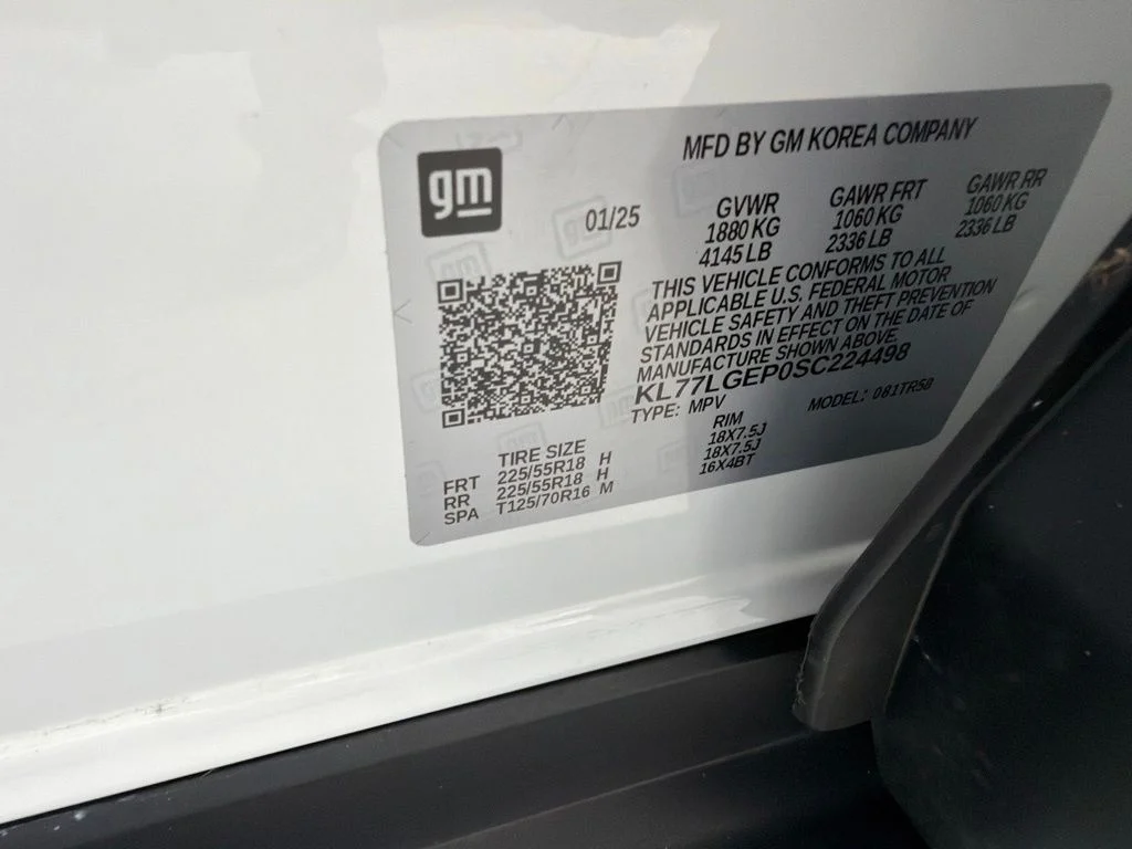 Used 2025 White Chevrolet 1RS image 42