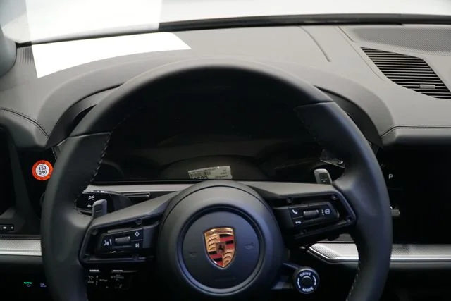 2026 Porsche Cayenne S - Photo 18