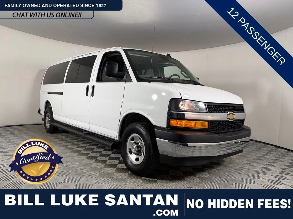 2025 Chevrolet Express 3500 LT Extended's photo