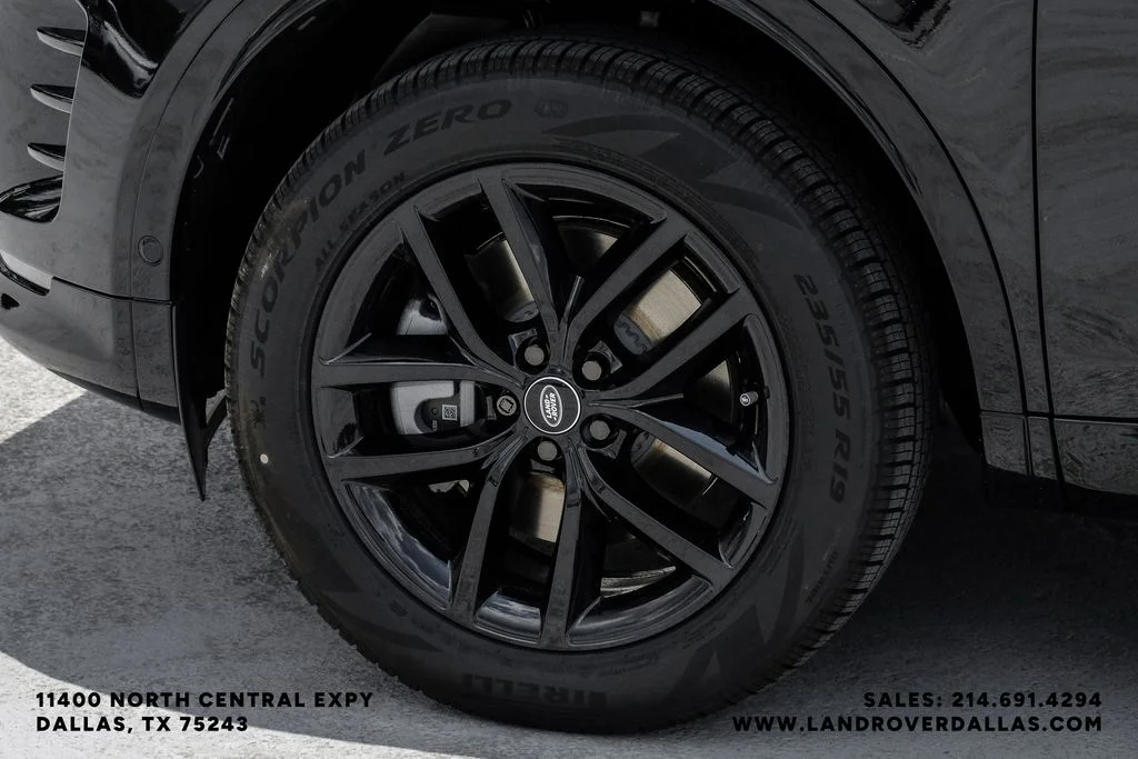 New 2026 Santorini Black Metallic Land Rover Landmark image 51