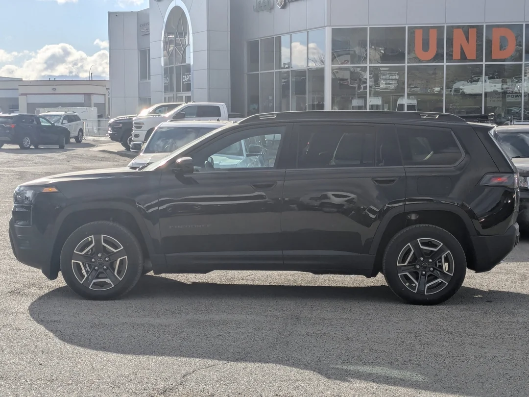 New 2026 Black Jeep Laredo - - 4x4 - 1.6L I-4 Turbo Hybrid - 12.3 Uconnect Display - Heated Seats/Steering & More! image 5