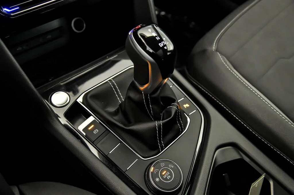 New 2026 White Volkswagen 1.5T SE Black image 15