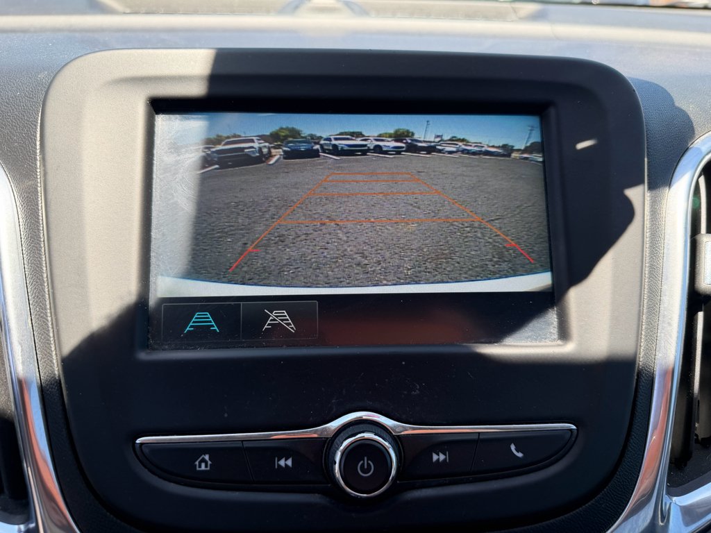 Used 2018 Iridescent Pearl Tricoat Chevrolet LT image 19
