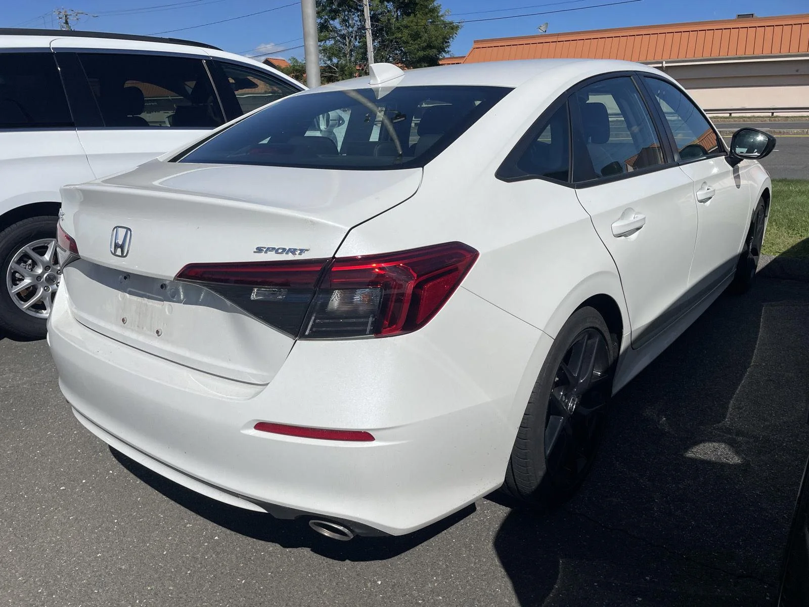 Used 2024 Platinum White Pearl Honda Sport image 5