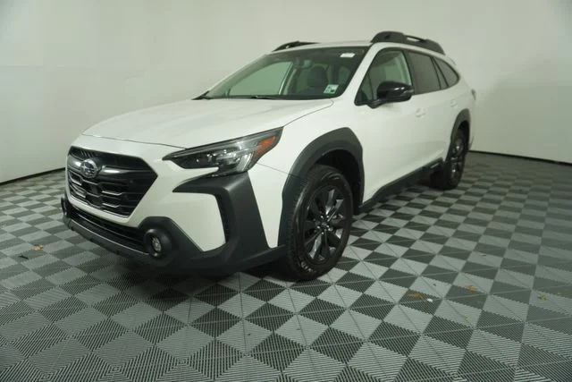 Certified Used 2025 Crystal White Pearl Subaru Onyx Edition image 3