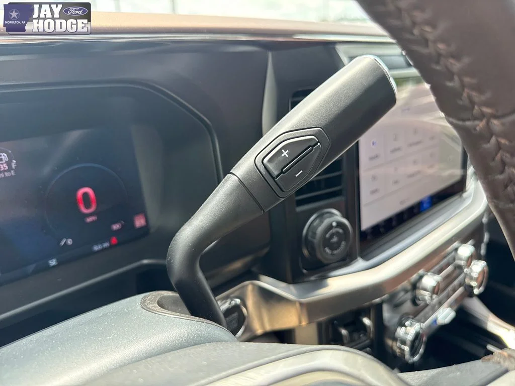 New 2026 Star White Metallic Tri-Coat Ford F-350® King Ranch® image 28