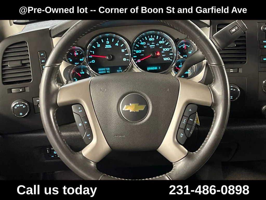 Used 2013 Red Chevrolet LT image 20
