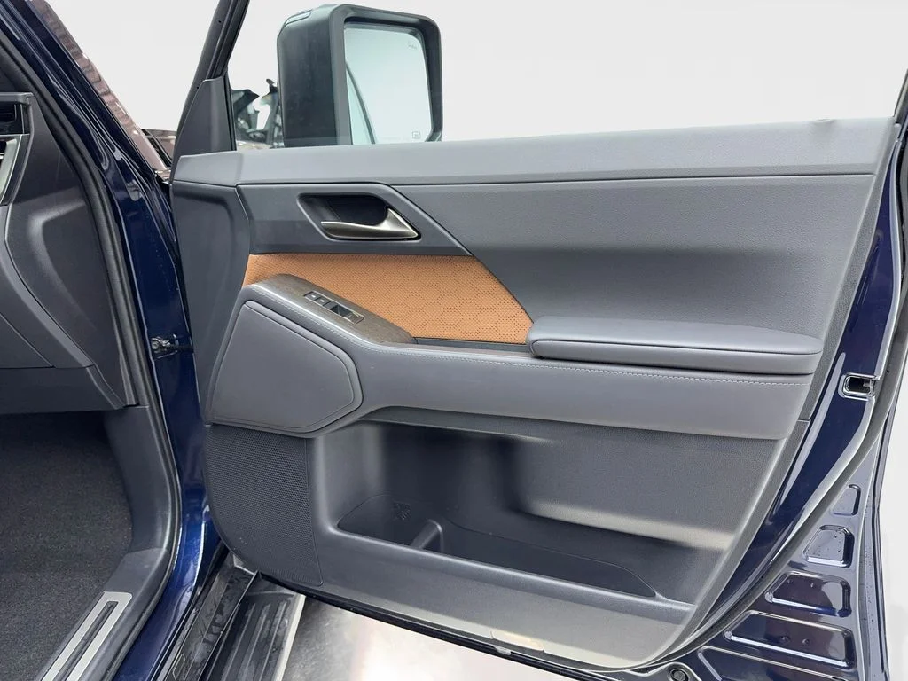 Used 2025 Blue Lexus 550 Premium+ image 43