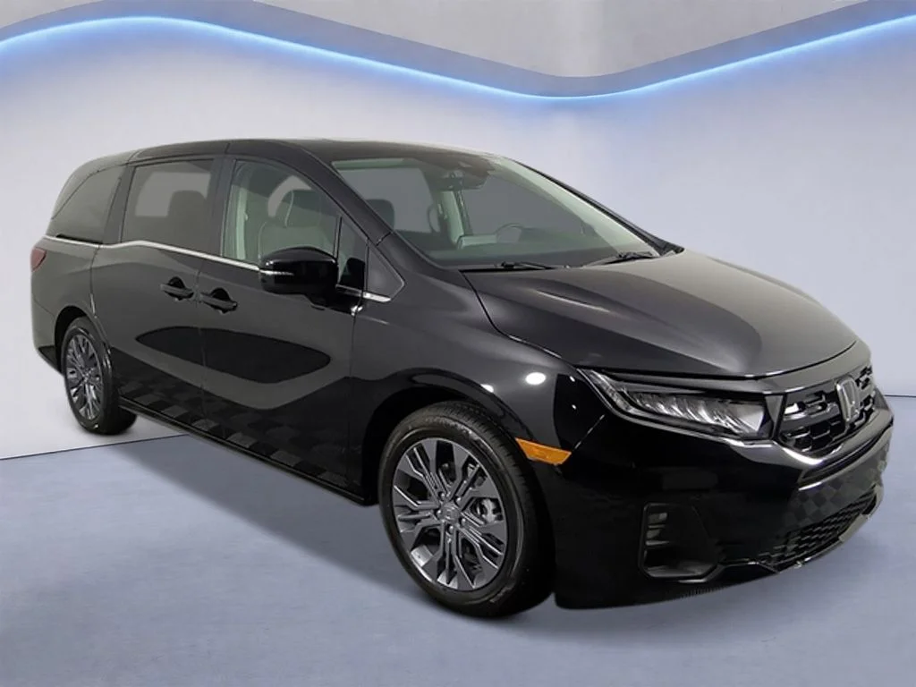 New 2026 Crystal Black Pearl Honda Touring image 7