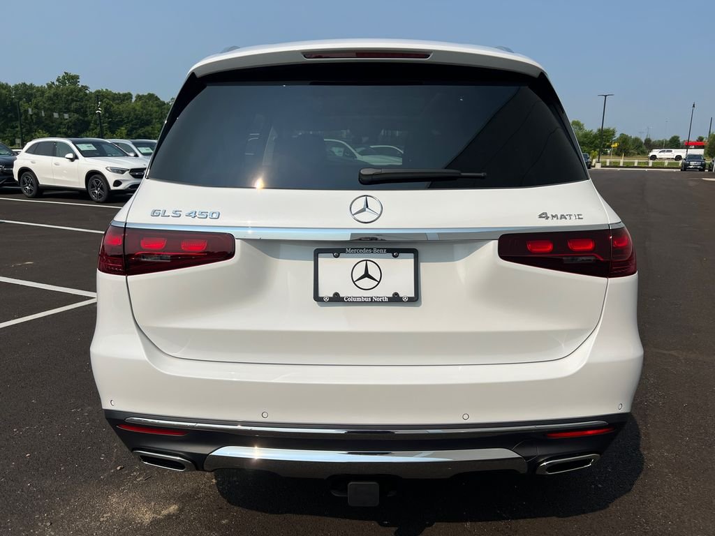 New 2026 MANUFAKTUR Moonlight White Metallic Mercedes-Benz GLS 450 image 6
