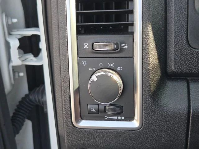 Used 2023 White Ram SLT image 25
