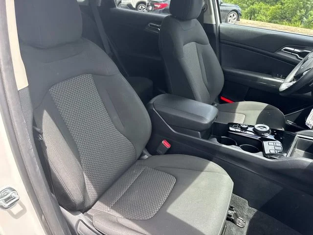 Used 2024 White Kia LX image 23