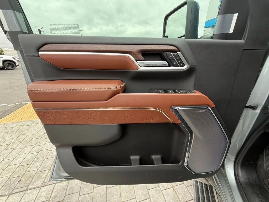 New 2026 Sterling Metallic GMC Denali Ultimate image 31