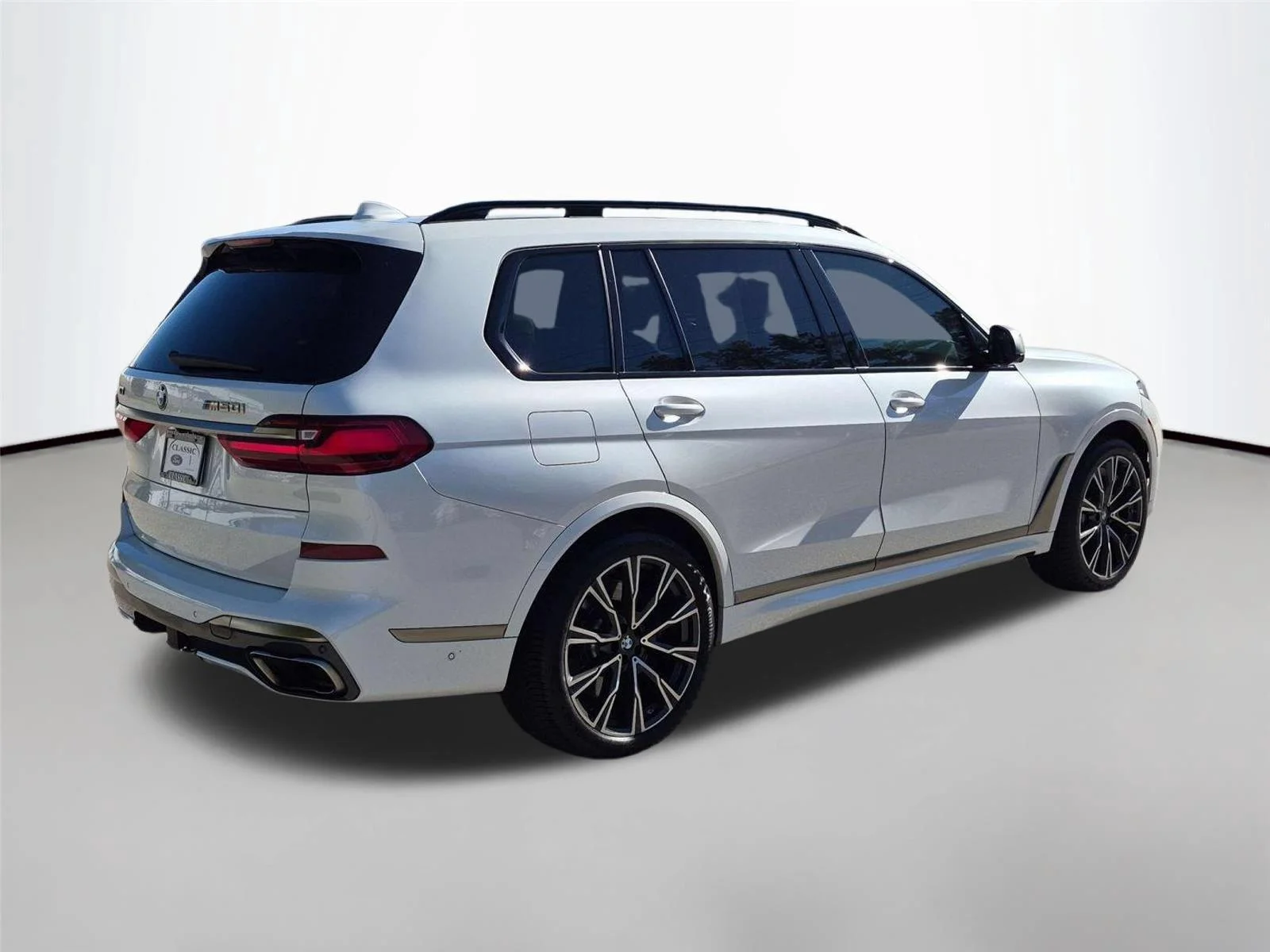Used 2021 Mineral White Metallic BMW M50i image 5