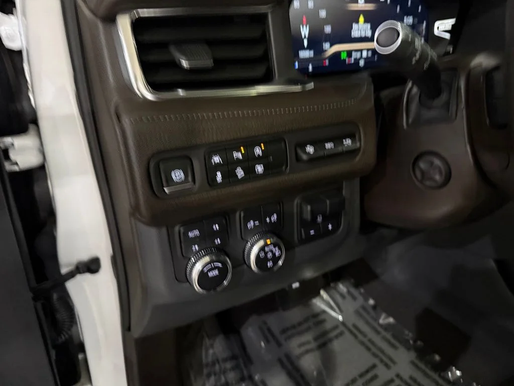 Used 2024 White Frost GMC Denali image 14
