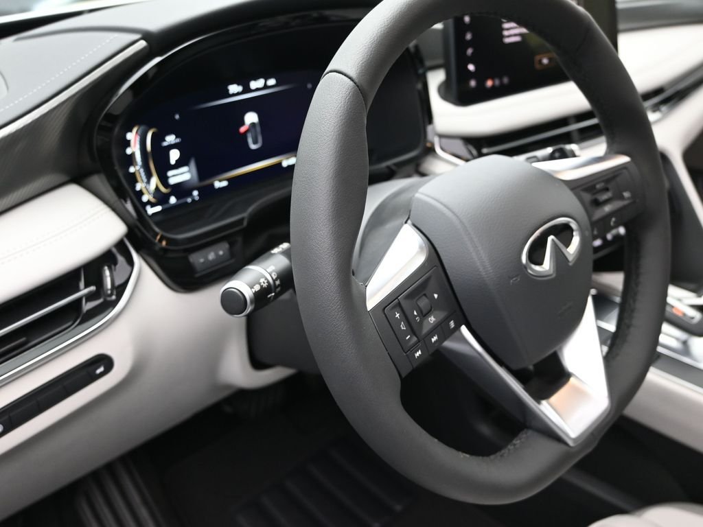 Certified Used 2026 White INFINITI PURE image 12