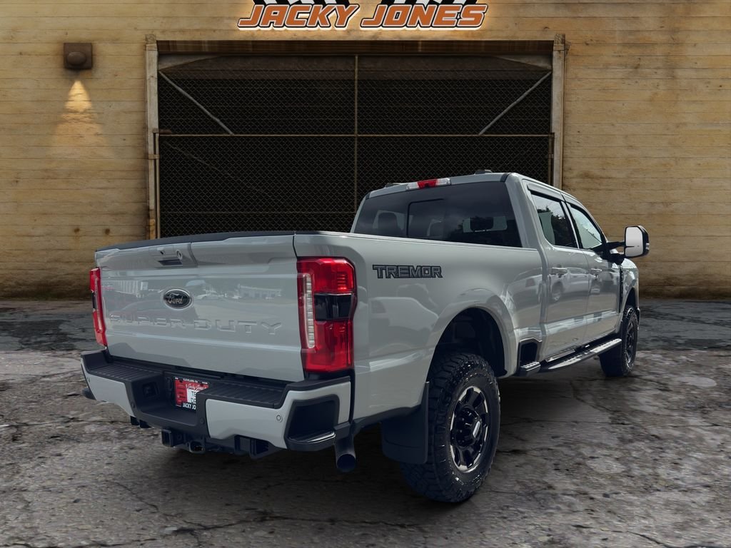 Used 2025 Avalanche Ford LARIAT image 11