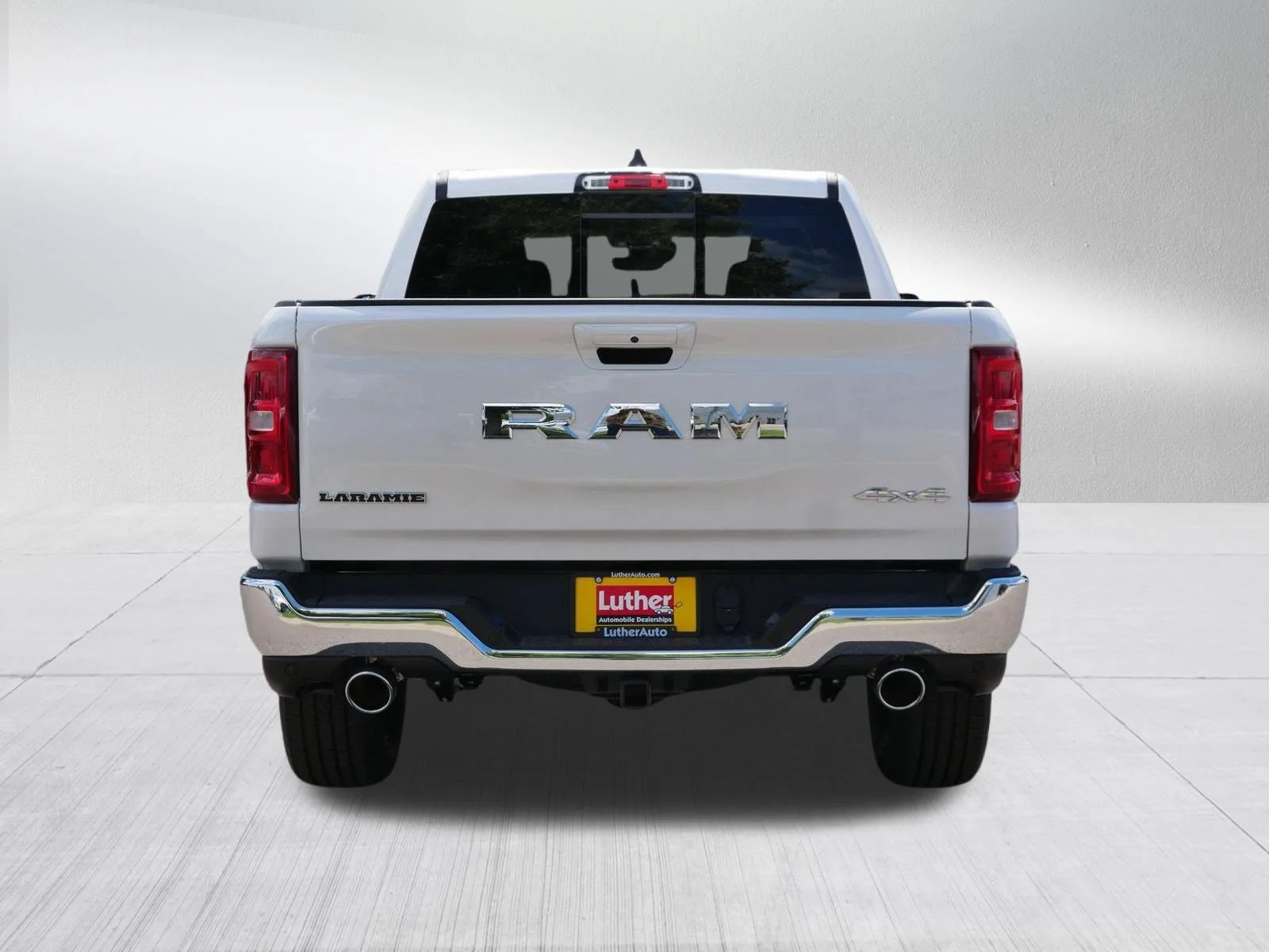 New 2026 Ivory White Tri-Coat Pearl-Coat Exterior Paint RAM Laramie image 6