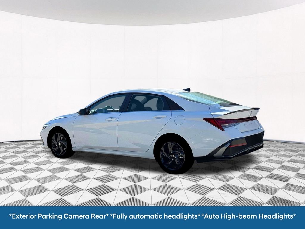 New 2026 White Hyundai SEL Sport image 7
