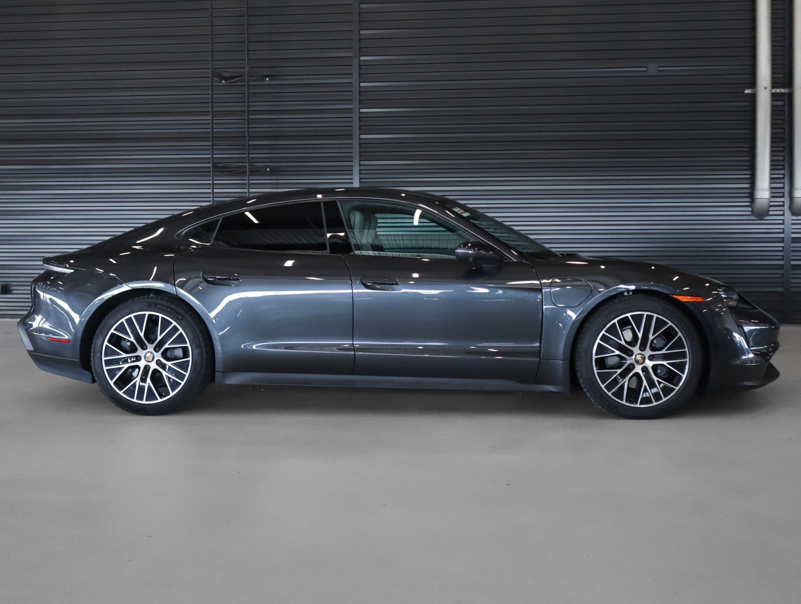 Certified Used 2023 Volcano Grey Metallic Porsche  image 11