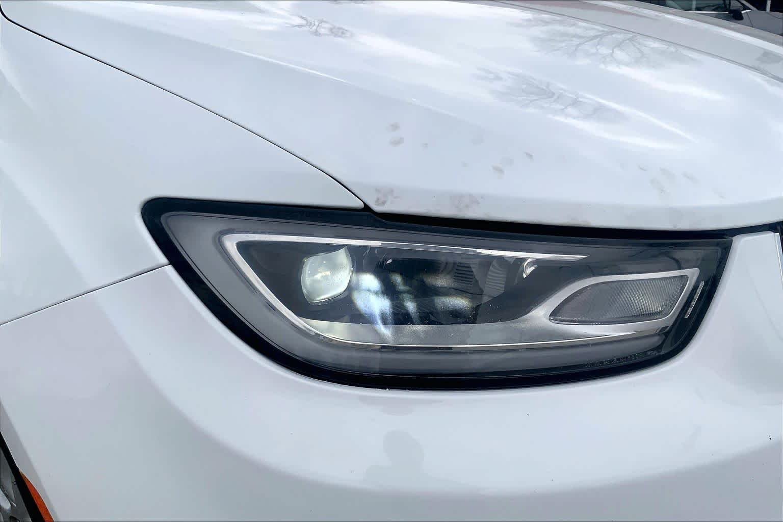 Used 2023 Bright White Clearcoat Chrysler Touring L image 45