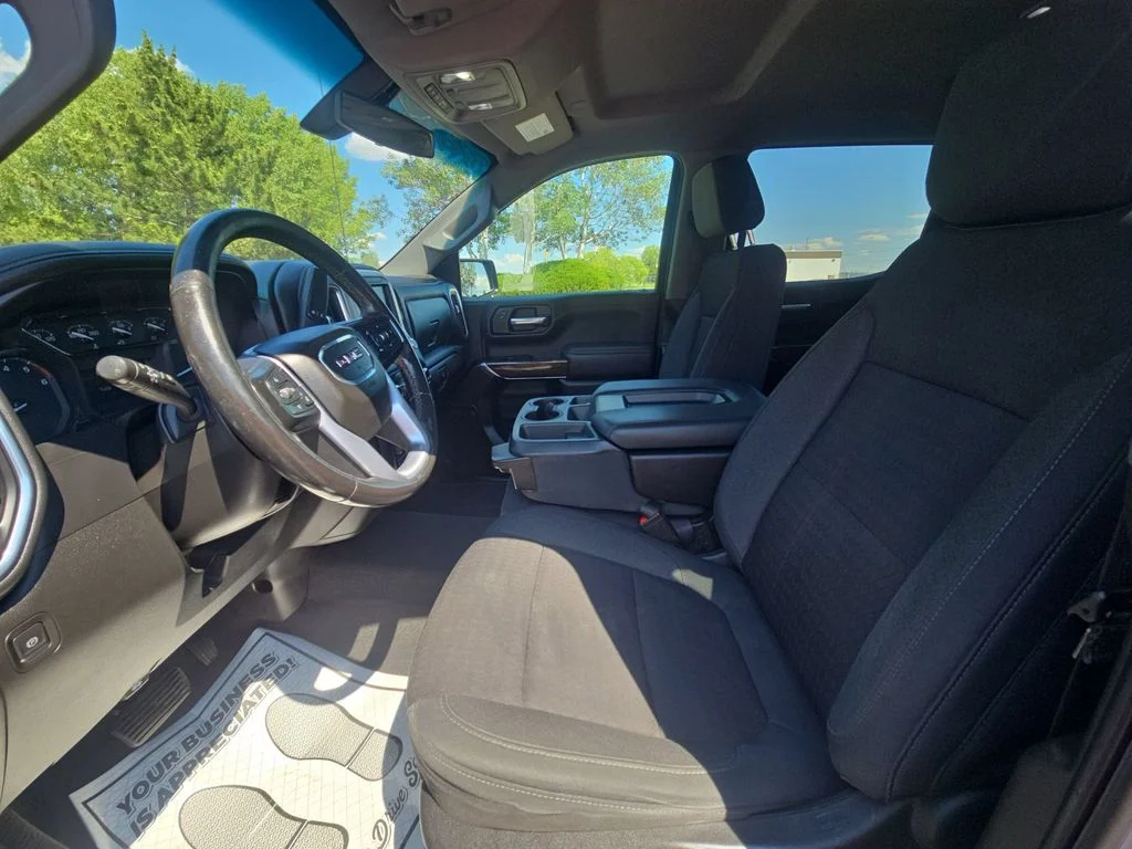 Used 2021 Gray GMC SLE image 22