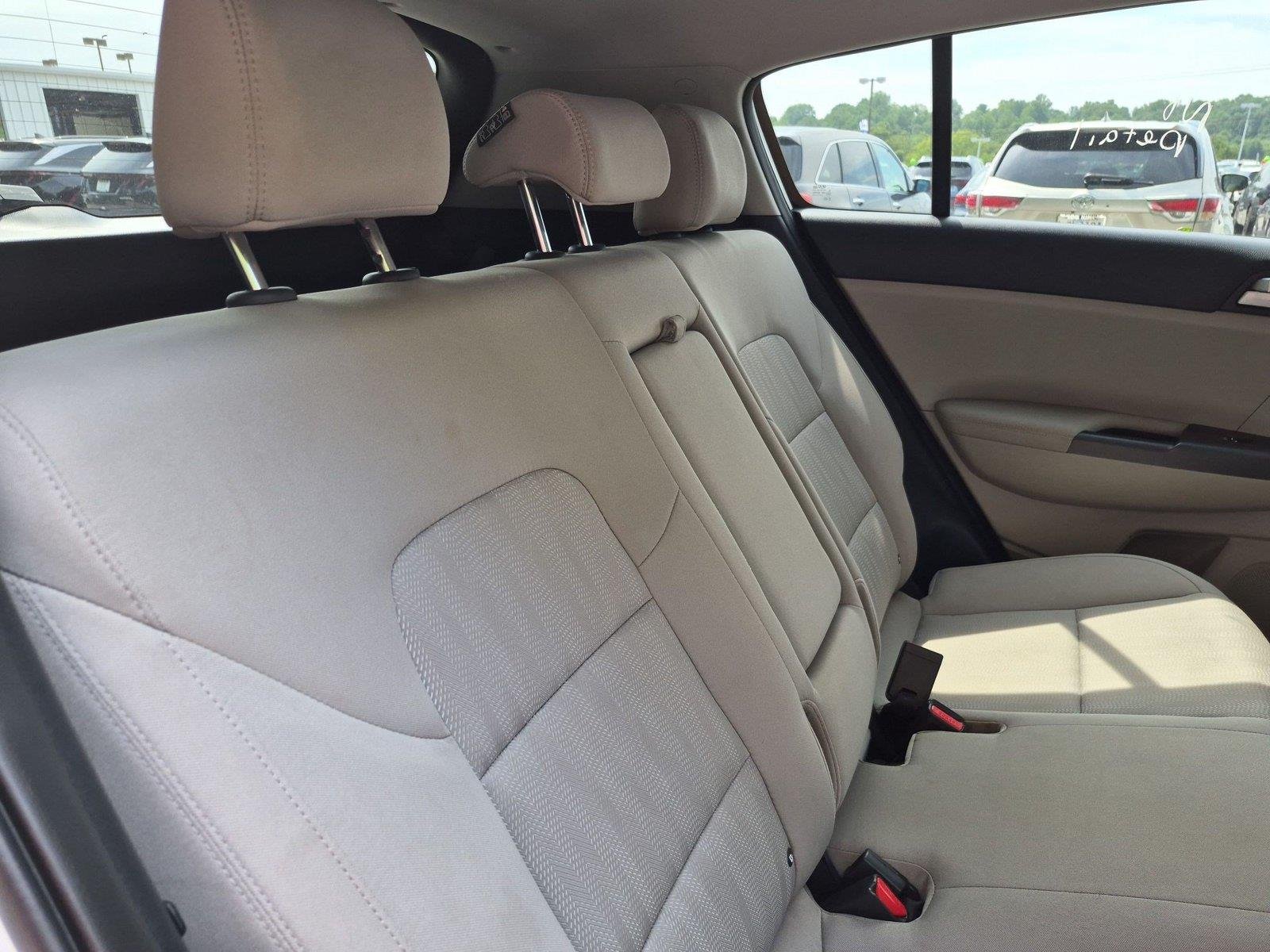 Used 2020 Clear White Kia LX image 33
