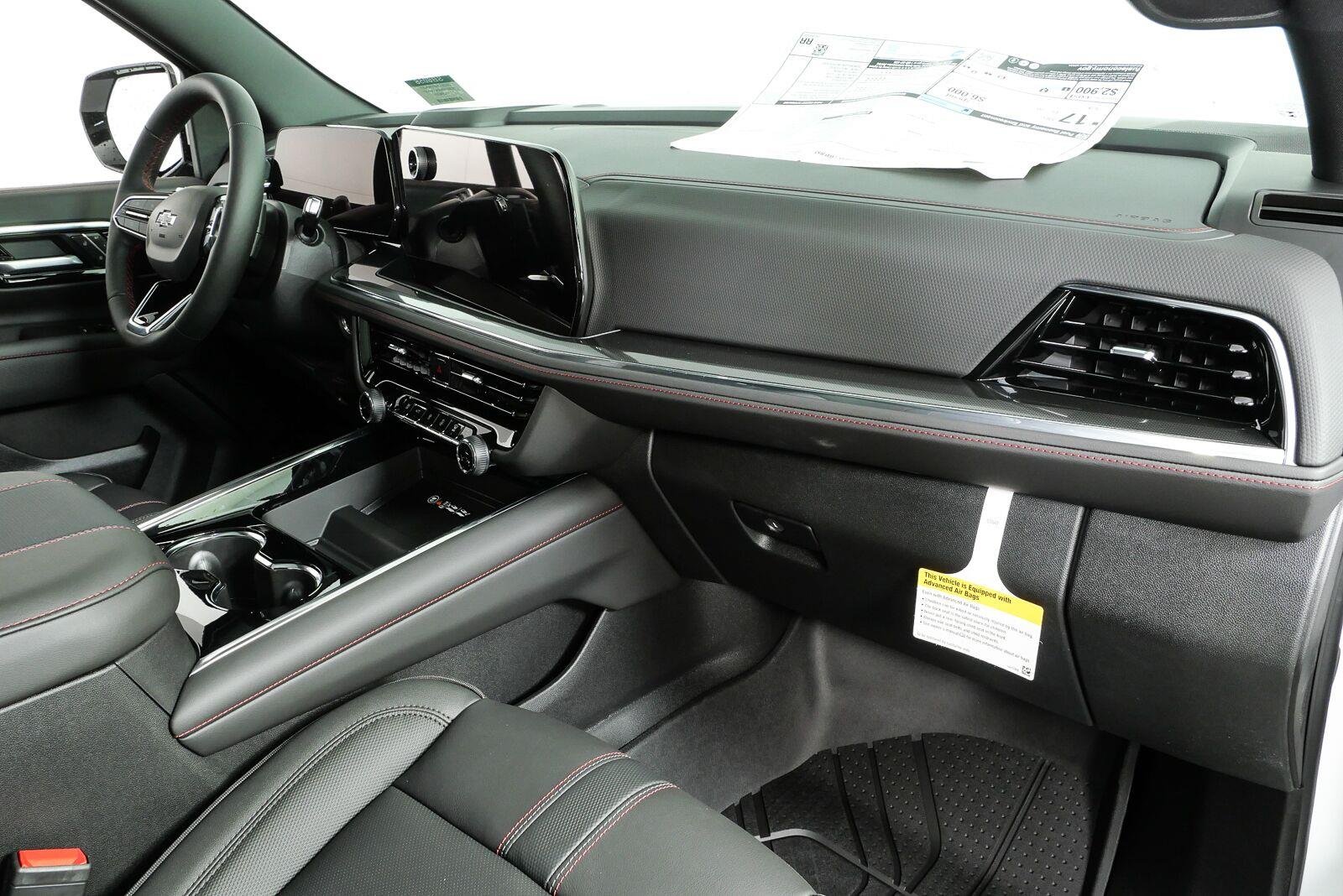 2026 Chevrolet Suburban RST - Photo 25