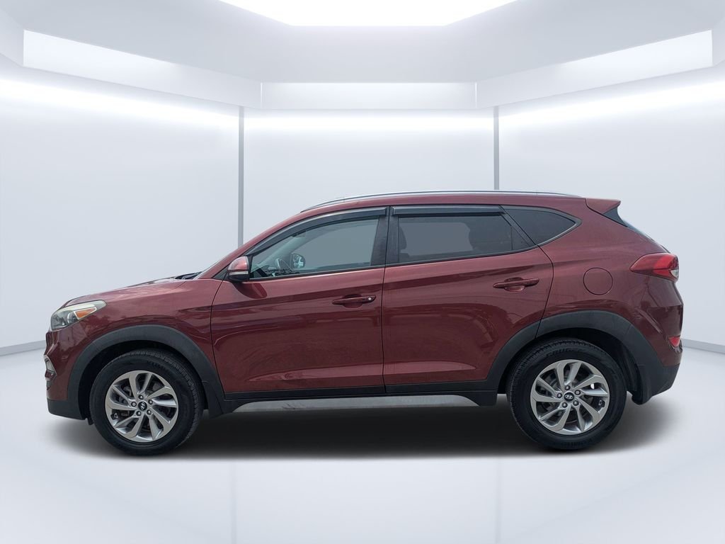 Used 2018 Red Hyundai SEL Plus image 6
