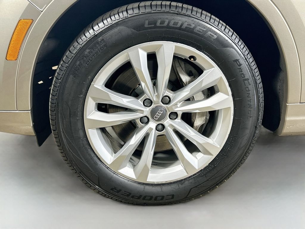 Used 2017 Argus Brown Metallic Audi Premium Plus image 32