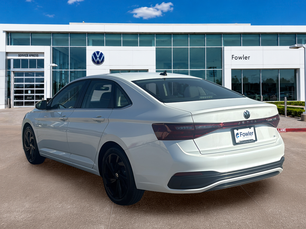 Certified Used 2025 White Volkswagen 1.5T SE image 7