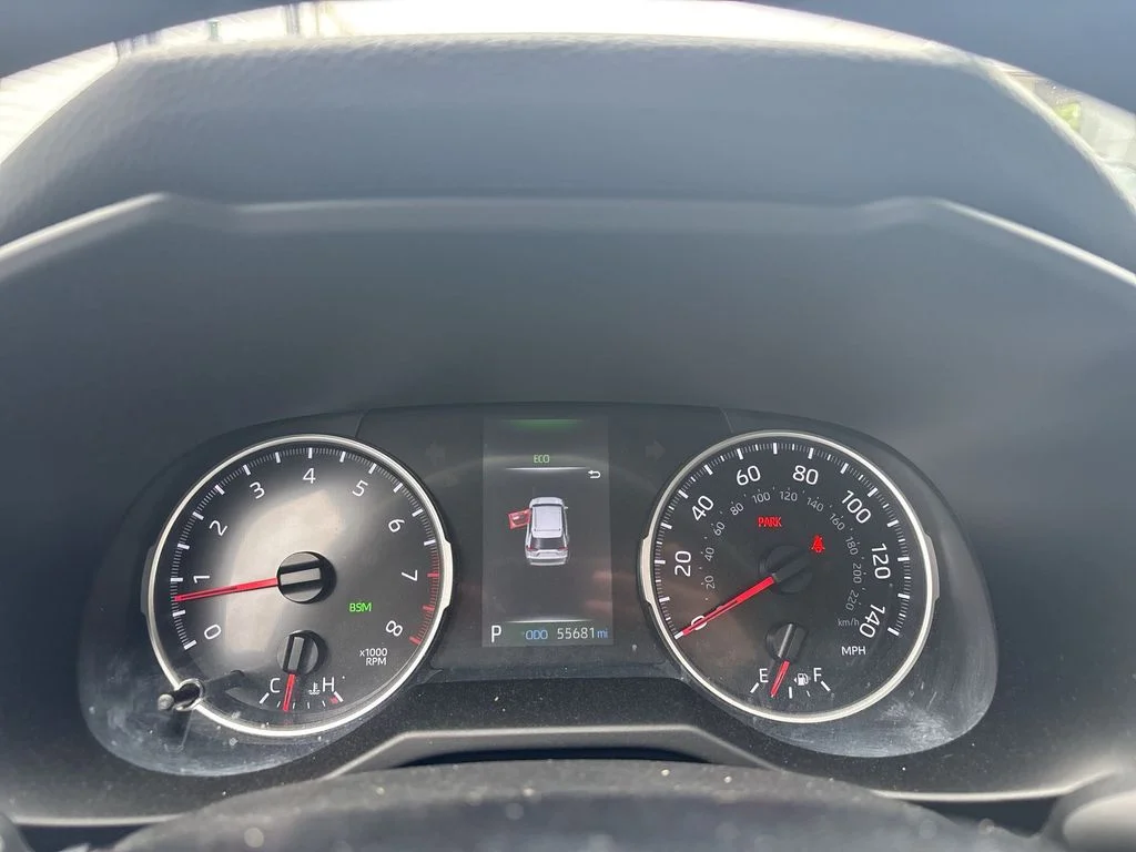 Used 2021 Gray Toyota XLE image 10