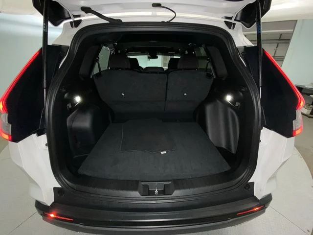 Used 2025 White Honda Sport image 23