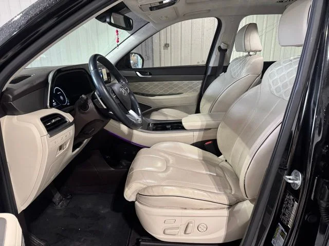 Used 2021 Black Hyundai Calligraphy image 9