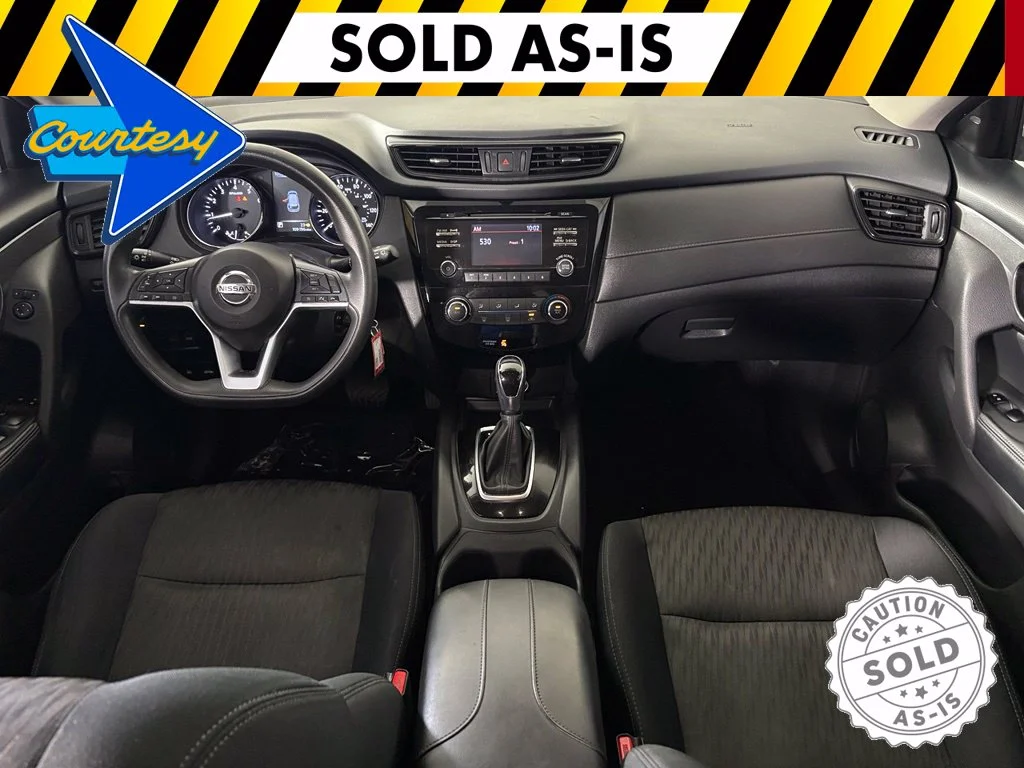 Used 2017 Silver Nissan S image 25