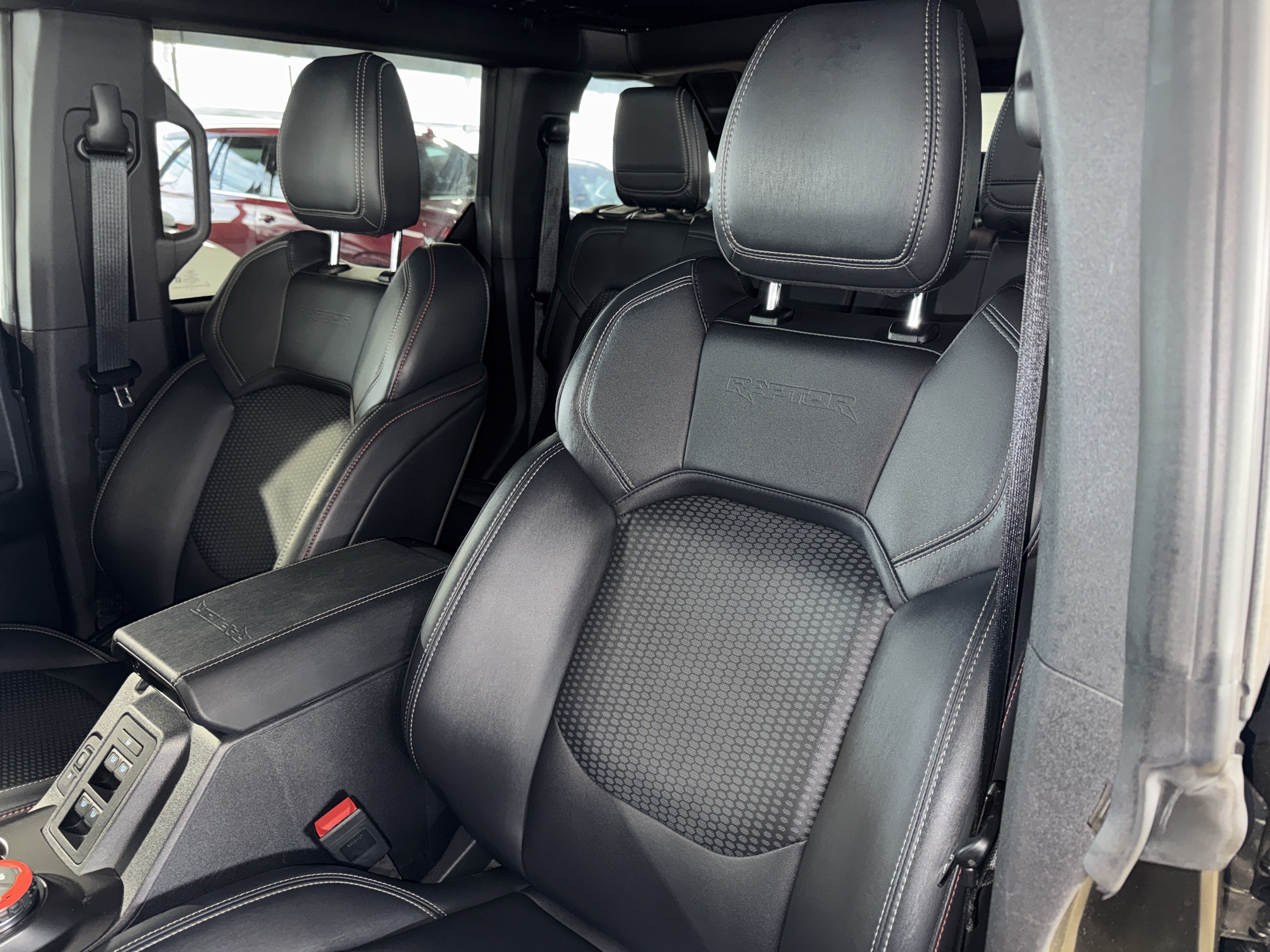 Used 2024 Shelter Green Metallic Ford Raptor image 33