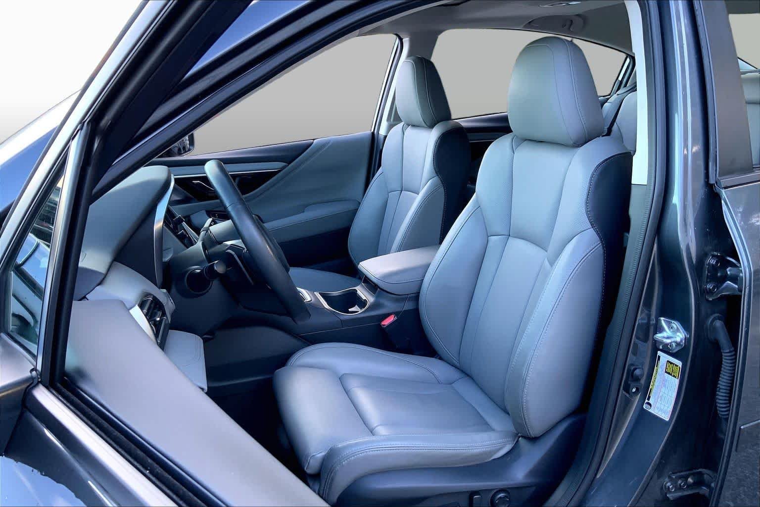 Used 2025 Magnetite Gray Metallic Subaru Limited image 9