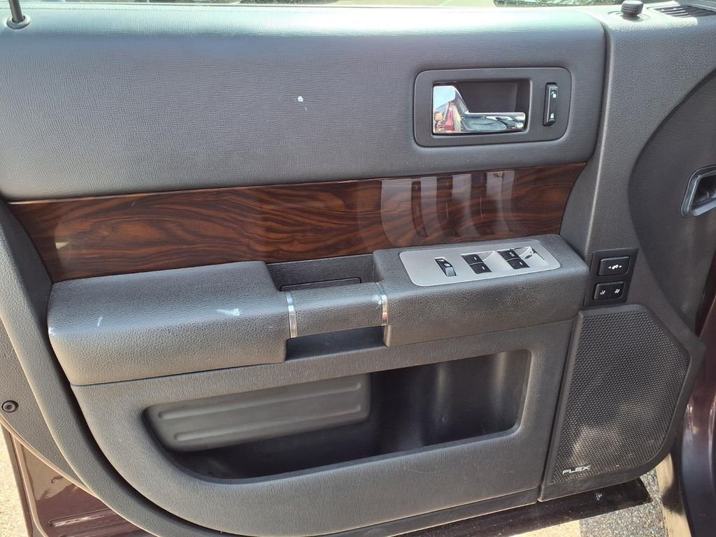 Used 2011 Red Ford SEL image 12