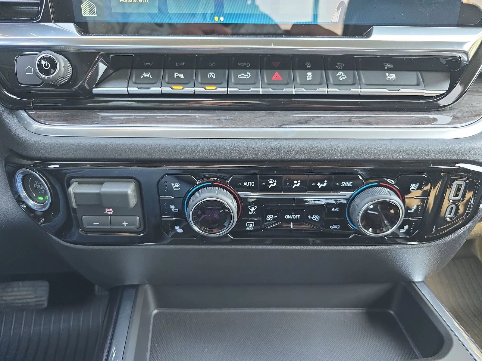 2026 Chevrolet Silverado 1500 LTZ - Photo 16