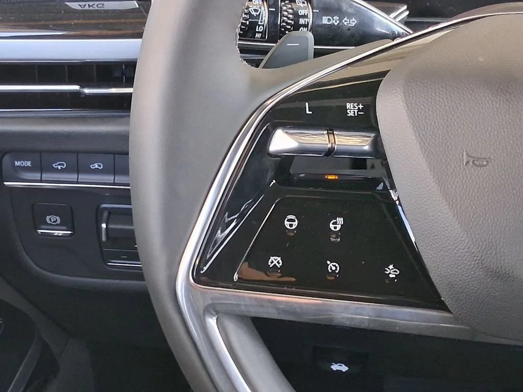 2026 Cadillac Escalade Luxury - Photo 12