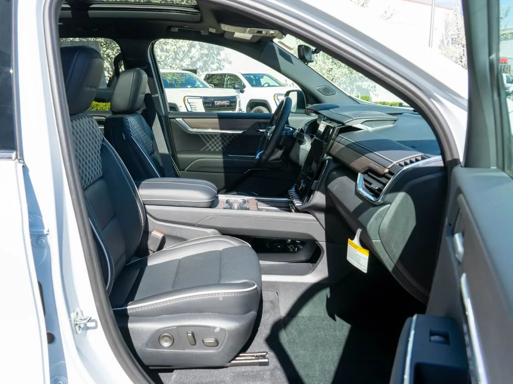 New 2026 Glacier White Tricoat GMC Denali image 10