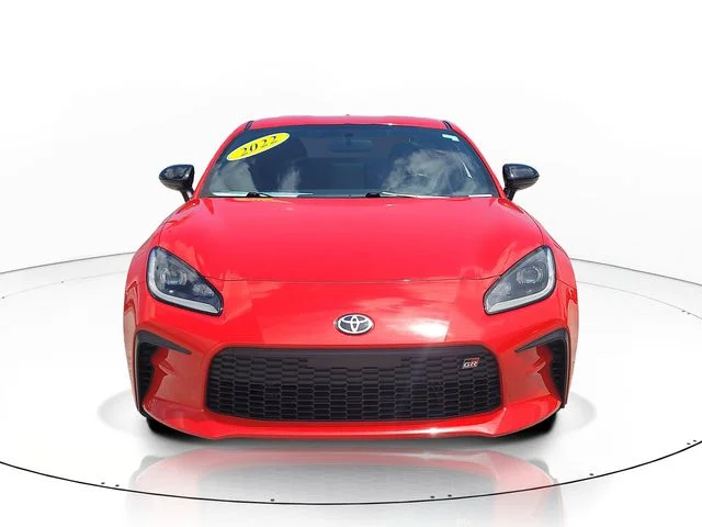 Used 2022  Toyota Premium image 2