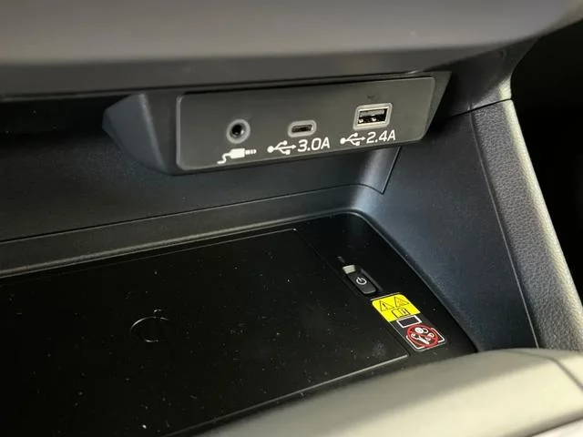 New 2026 SAPPHIRE BLUE PEARL Subaru Limited Hybrid image 29