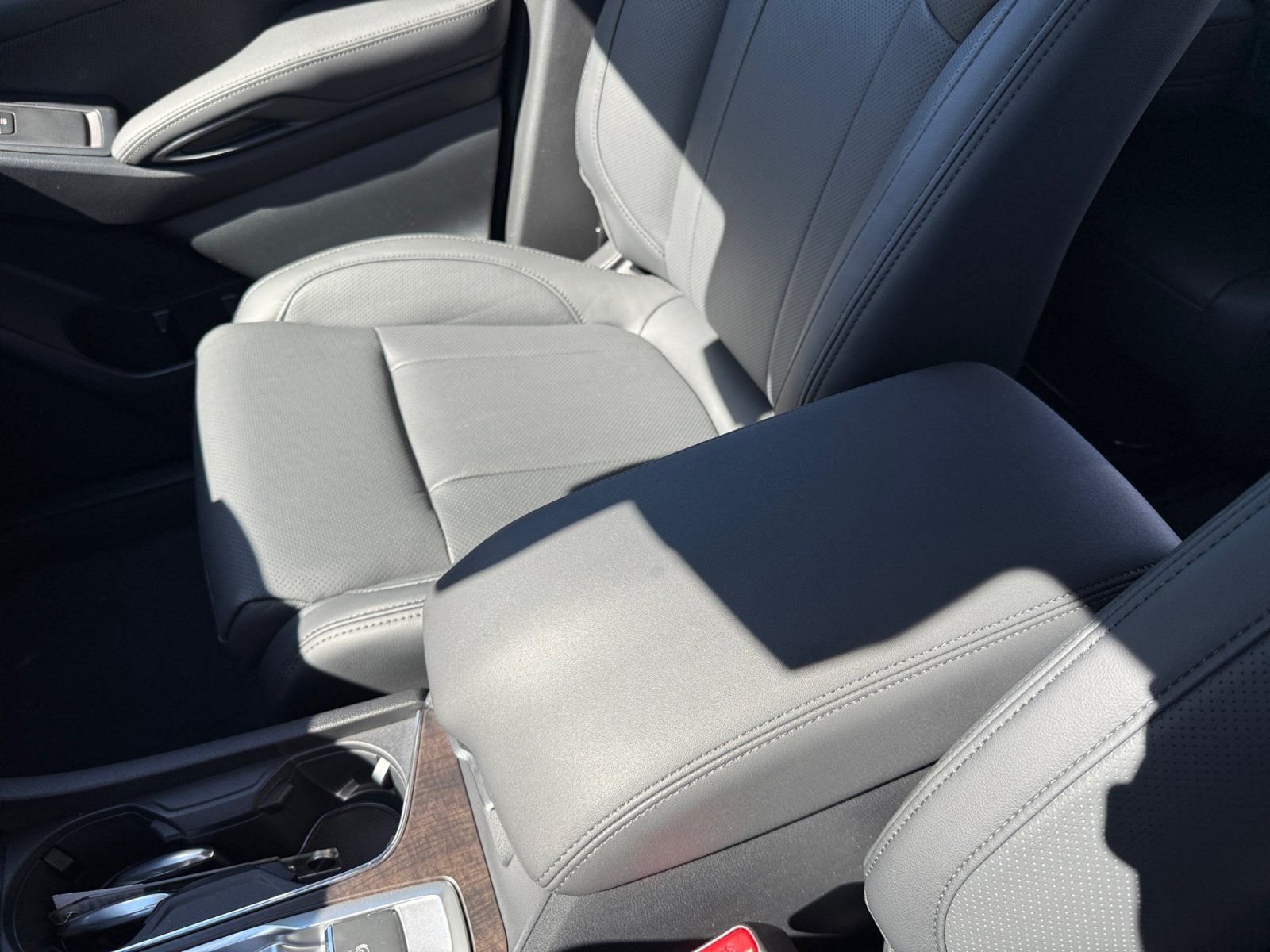 New 2026 ICE SILVER METALLIC Subaru Touring 7-Passenger image 14
