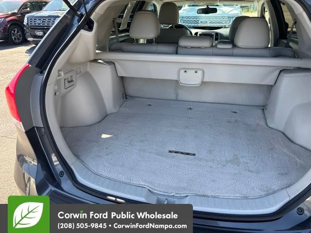 Used 2010 Magnetic Gray Metallic Toyota  image 28
